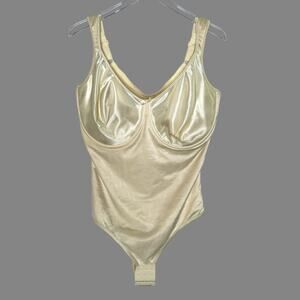 Va Bien 1191 Minus Touch Firm Control Bodysuit 44DDD NEW Cream Seamless